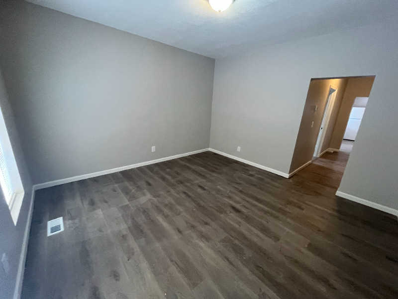 Greenfield Townhome: 129 Pratt St.