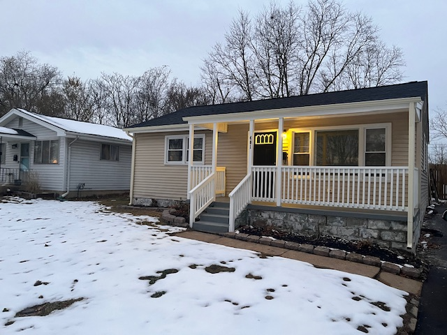 Ballwin House: 401 Hillcrest Boulevard