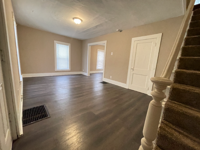 Pontiac Multiplex: 16 Victory Ct,