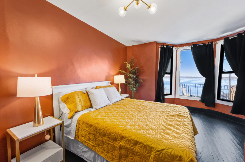 Fox Lake Condo: 115 Nippersink Blvd