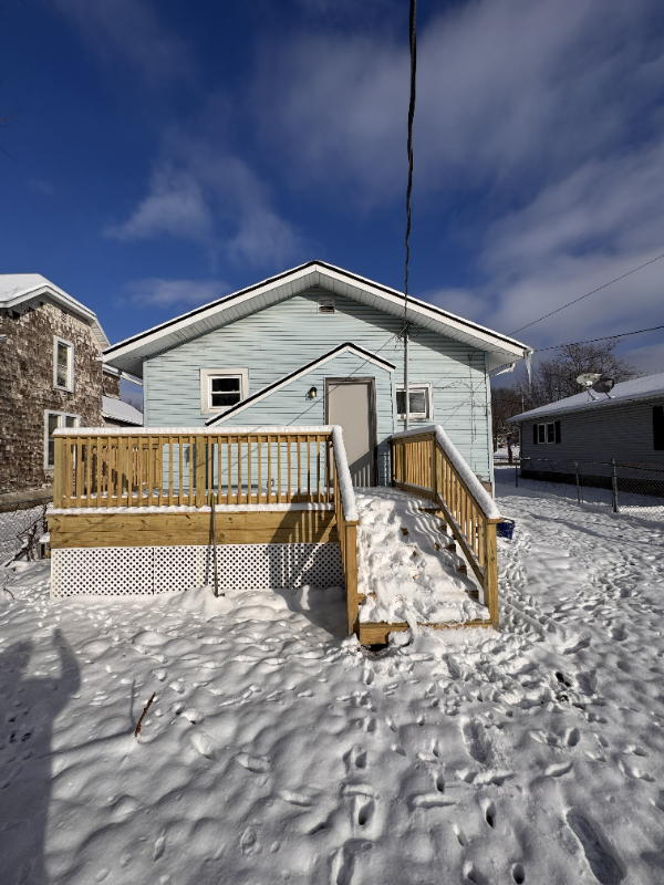 Bellefontaine House: 615 W Columbus Ave