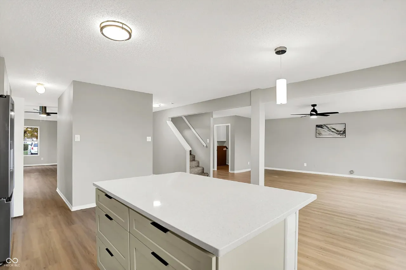 Franklin House: 2488 Woodfield Blvd