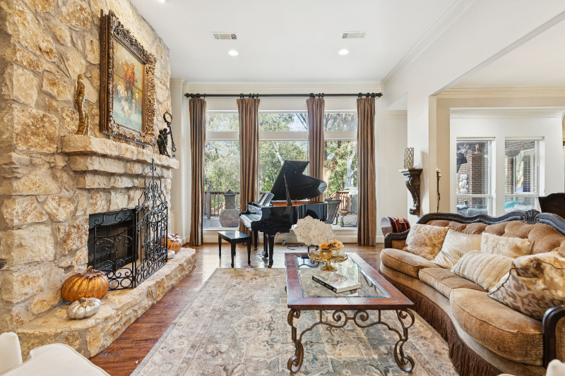 Allen House: 1970 Mary Lee Lane