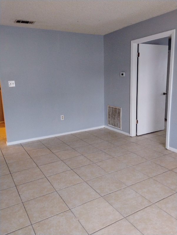 BAKER Multiplex: 5245 KIMBERLIN AVE