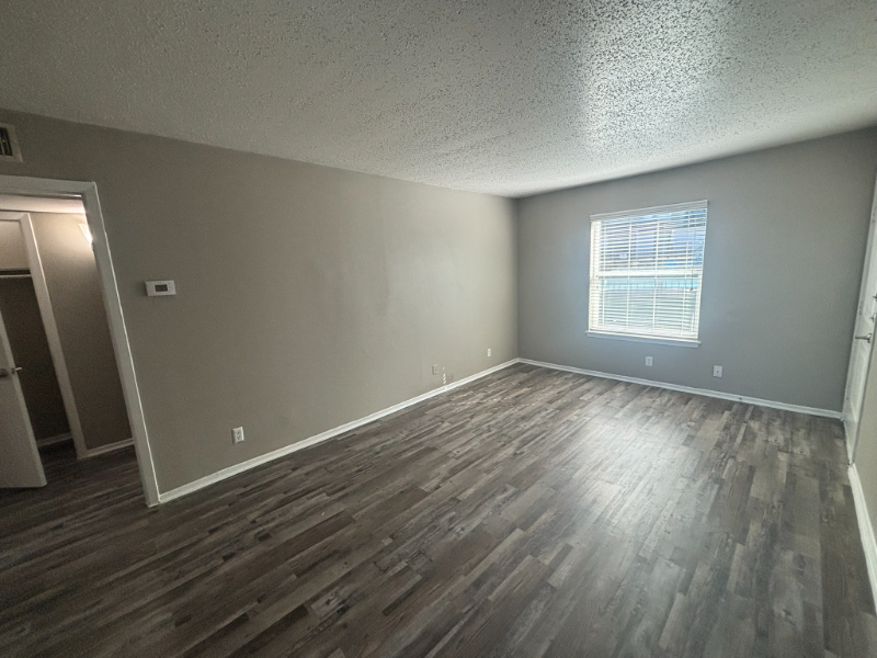 Bedford Apartment: 531 Bedford Road