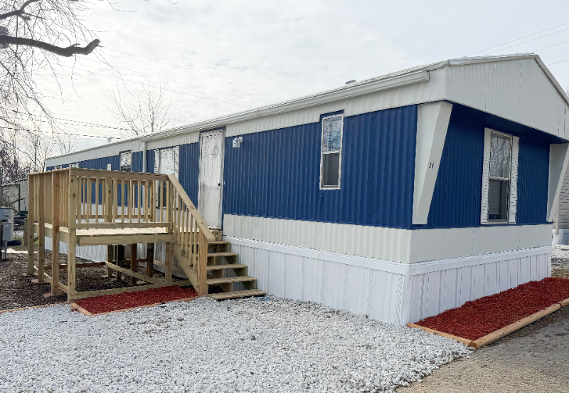 Columbia House: 4916 Brown Station Rd