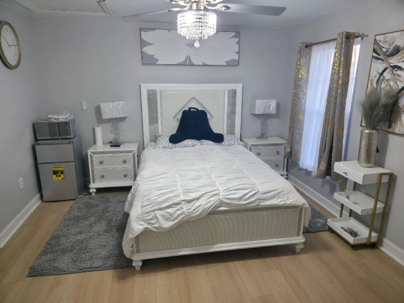 Hanover Townhome: 111 Fawn Hill Rd