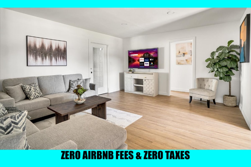 Anaheim Townhome: 1007 N Mohawk