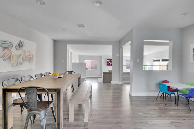 Garden Grove Townhome: 11461 West St