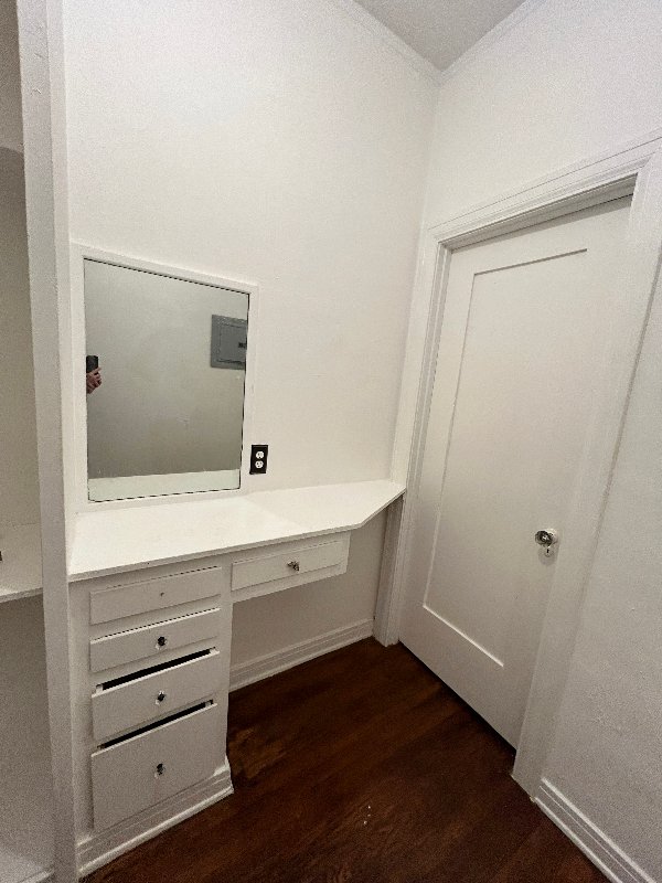 LOS ANGELES Apartment: 2025 CHEREMOYA