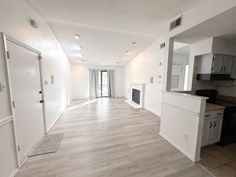 Mobile Condo: 6040 Grelot Rd