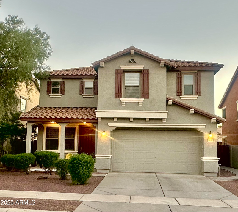 Gilbert House: 3437 E Harwell