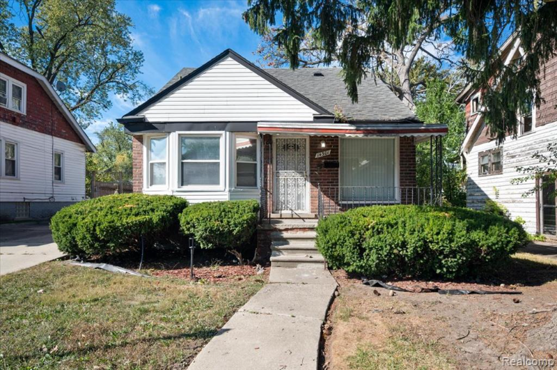 Detroit House: 14301 Freeland