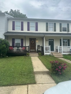 Elkton Townhome: 252 Douglas Street