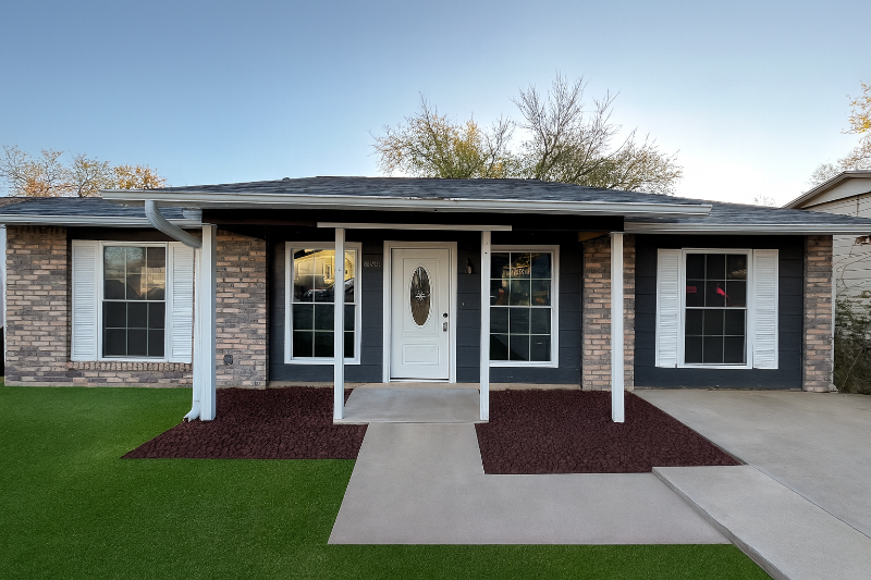 Austin Other: 2325 Lakehurst Dr.