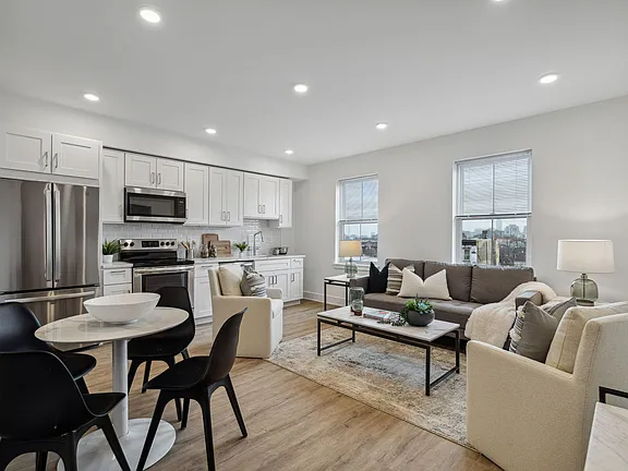 Philadelphia Apartment: 1201 W Girard Ave