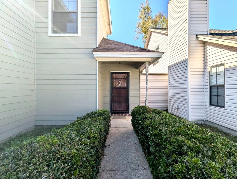 talahassee House: 1736 Augustine Pl