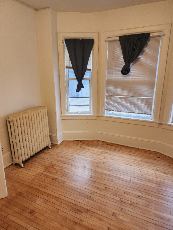 Milwaukee Multiplex: 832 e Clark