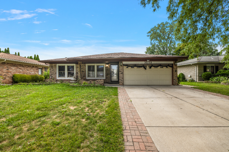 Sterling Hts House: 35715 Maureen Dr