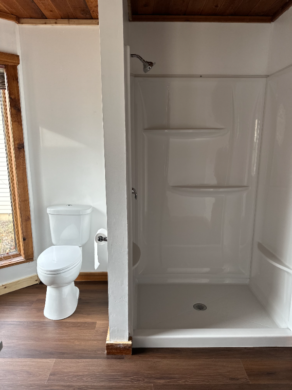 Dewitt House: 5963 W Chadwick Rd