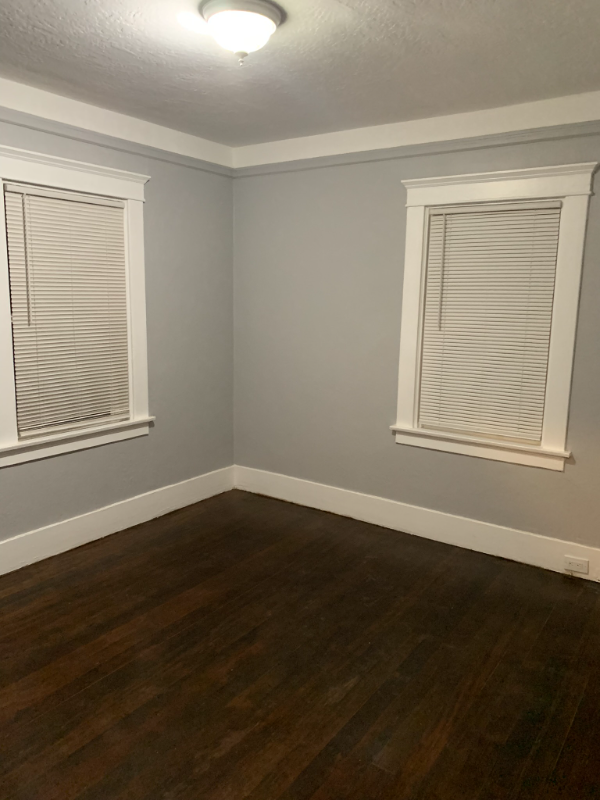 San Bruno House: 210 San Antonio Ave