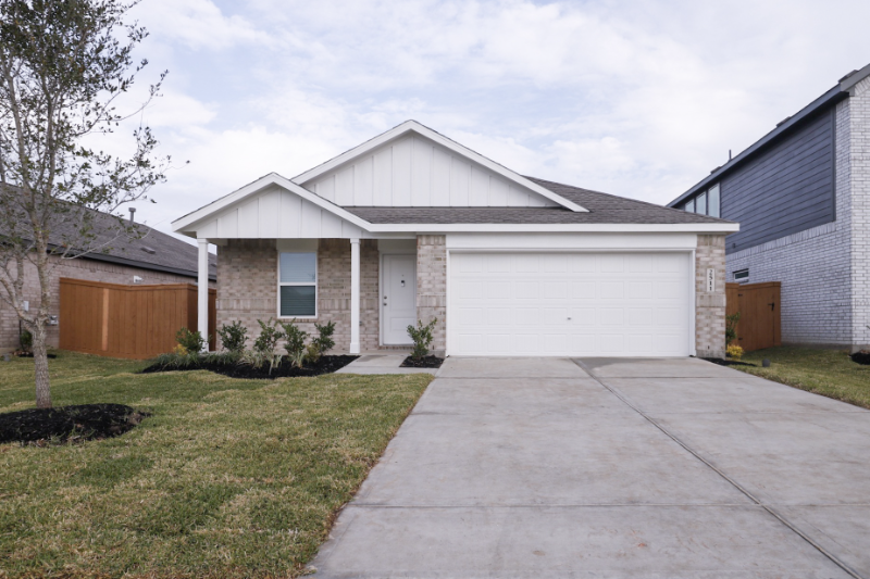 Rosharon House: 2511 Night Emerald