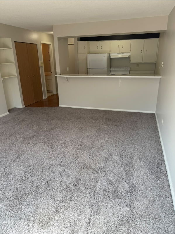 Farmington House: 18 Walnut Street