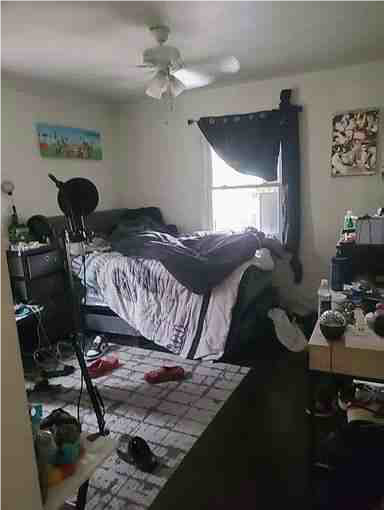 Lakewood House: 2528 Denmead St