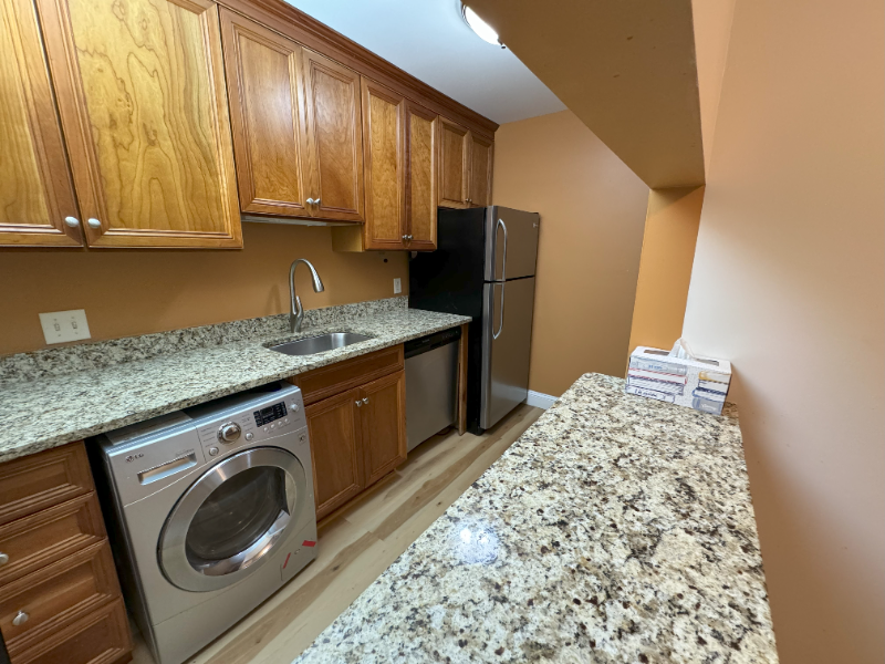 Manchester Condo: 92 Eastern Ave