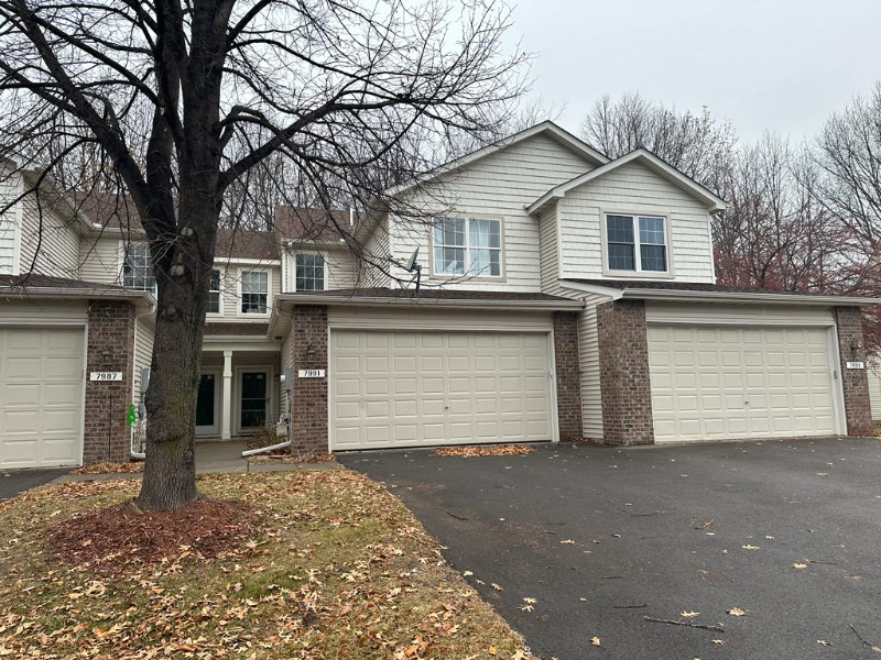 Maple Grove Townhome: 7791 Everest Ln N
