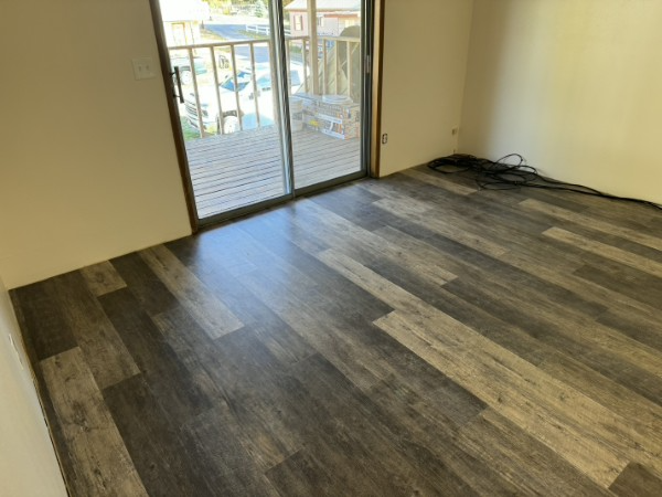 Laclede Multiplex: 185 Peaceful Place