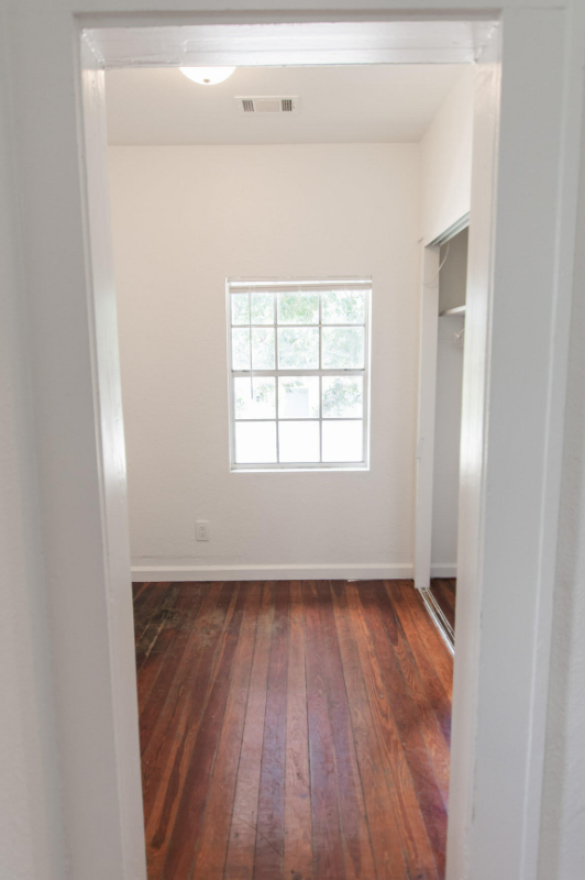 St. Petersburg House: 1134 38th Ave N