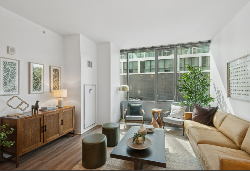 Oak Park Condo: 148 Forest Ave