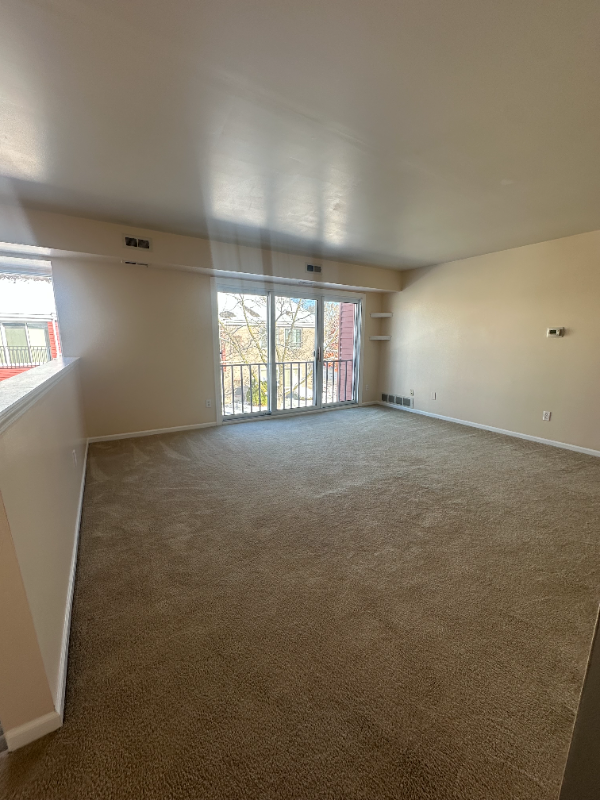 SAINT CLAIR SHORES Condo: 602 Sunset Ln
