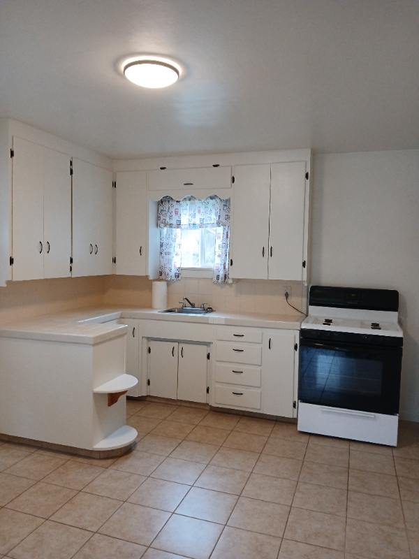 Modesto Apartment: 823 El Terino