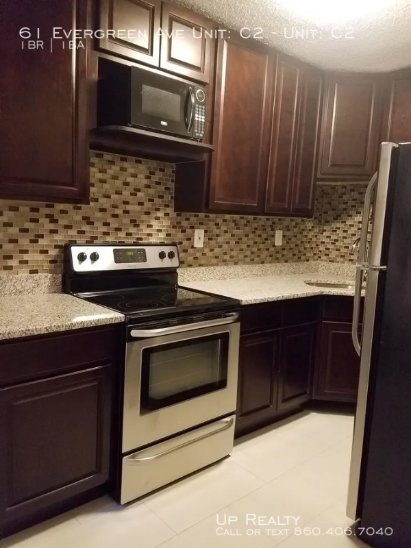 hartford Apartment: 59-61 Evergreen ave