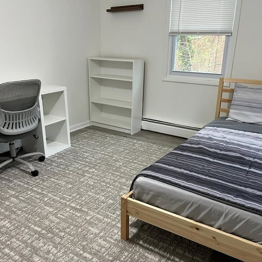 Falls Church City House: 114 S Lee St