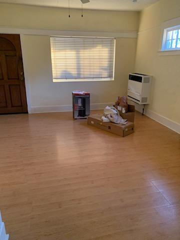 los angeles House: 5715 Meridian st