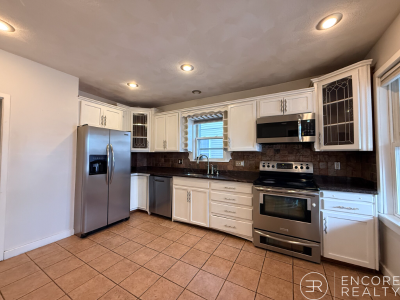 Boston Condo: 723 Bennington st