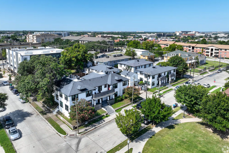 Fort Worth Apartment: 301-311 W Leuda St, Fort Worth, TX 76104