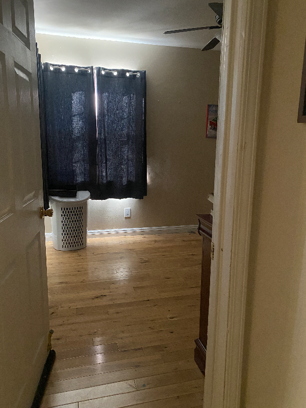 Whittier House: (Sm) 12116 Armsdale Ave