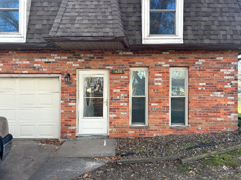 Saint Joseph Multiplex: 1618 Pat Drive