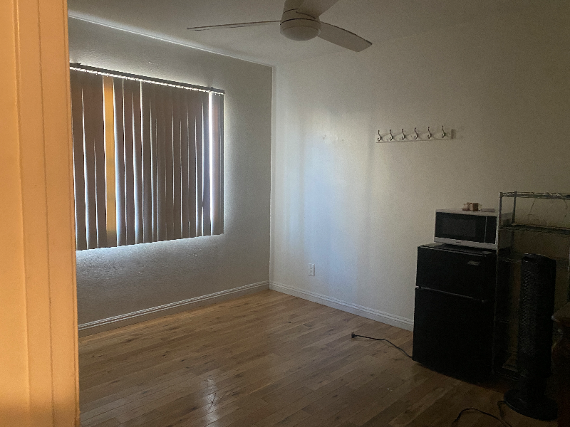 Whittier House: (Md)12116 Armsdale Ave