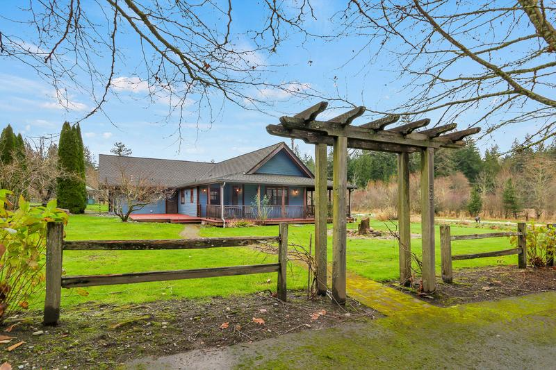 Redmond House: 521 Redmond Fall City Road