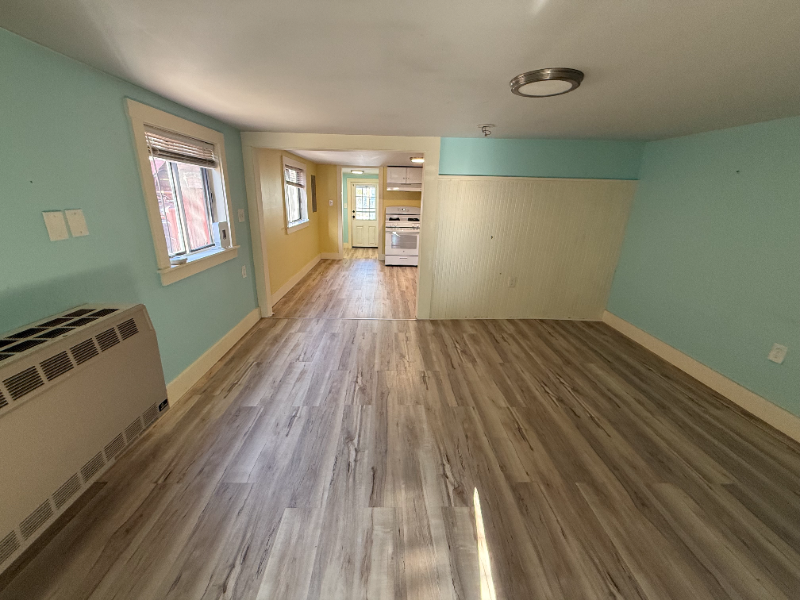 Hampton Condo: 18 L Street