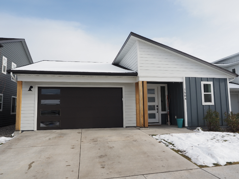 Bozeman House: 1504 New Holland Dr