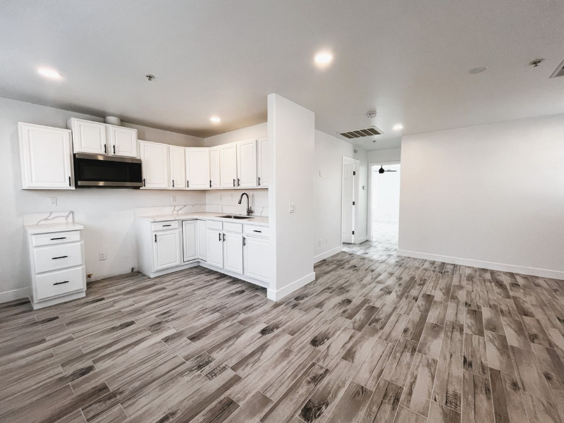 Bakersfield Multiplex: 4141 Teal Street