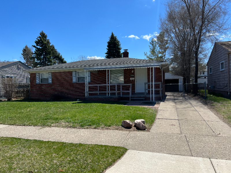 warren House: 3588 Toepfer