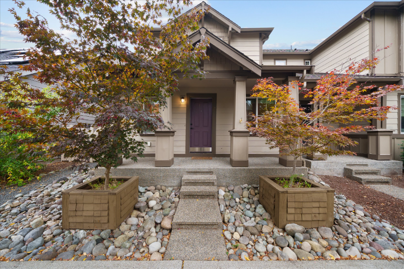 Lacey Townhome: 6527 Indiana St SE