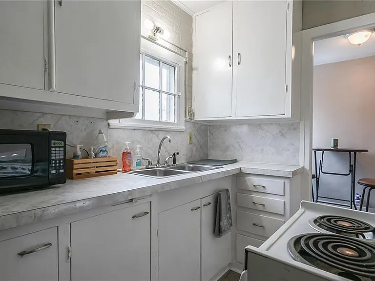 Baldwinsville Multiplex: 10 North Street Apt 2